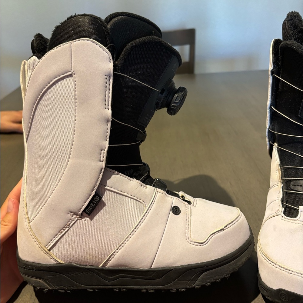 Ride Women’s Sage Lilac Snowboard Boots